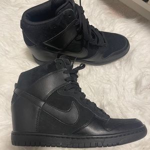 Nike Sky High Dunk